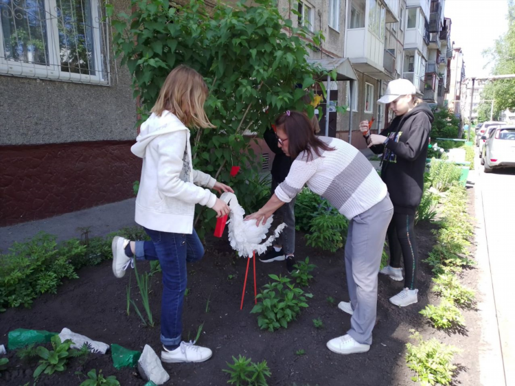 Клумба доска объявлений днепропетровск